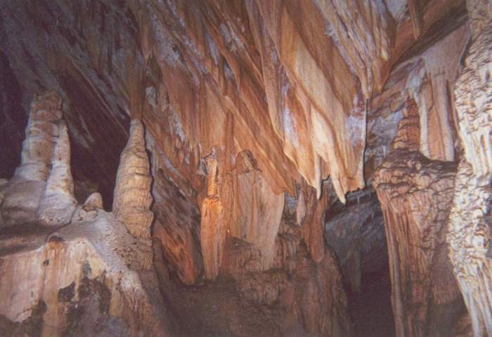 Jenolan Caves