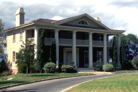Colonial Street