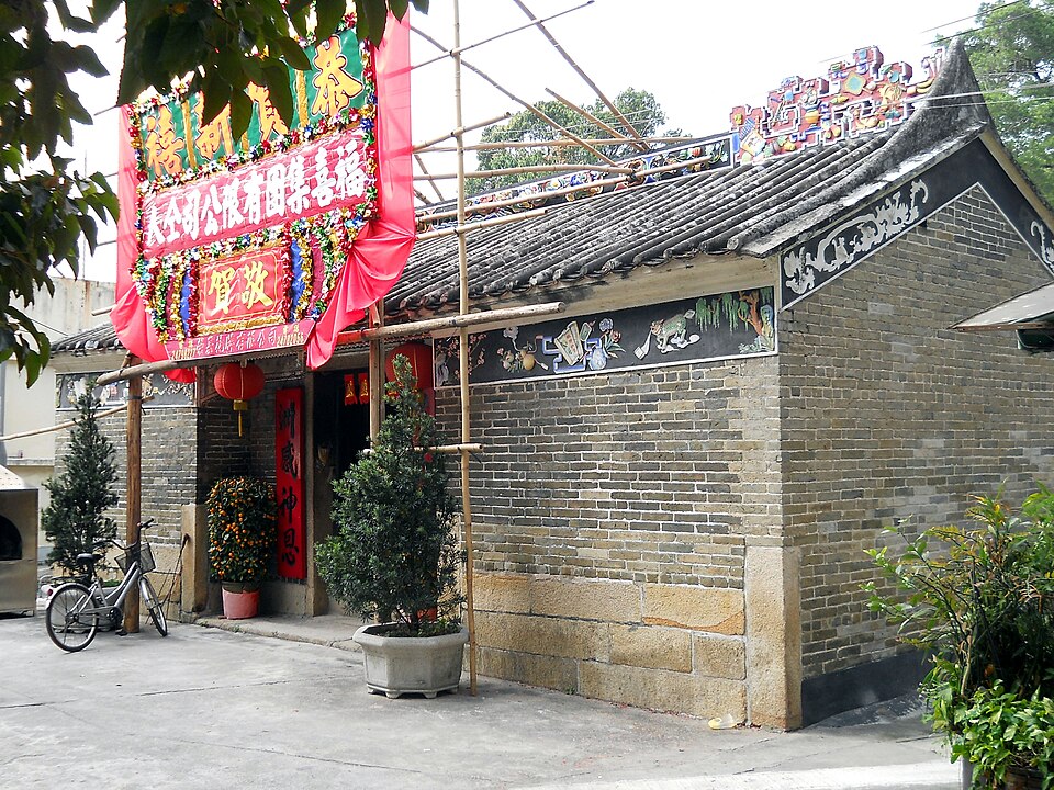Tung Tau Wai
