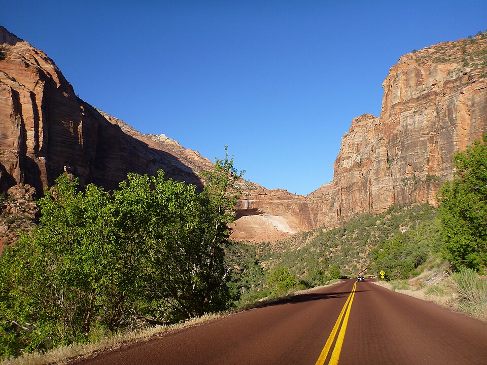 Zion – Mount Carmel Highway