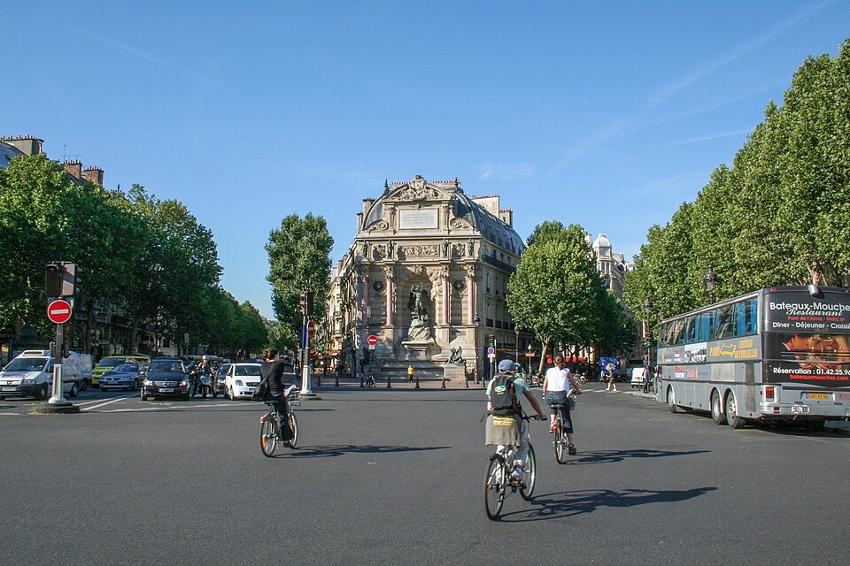 place Saint-Michel
