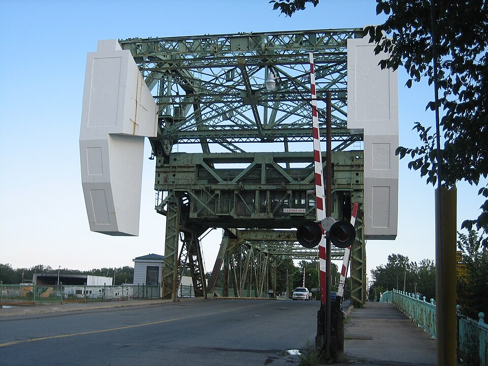 Cherry Street Strauss Trunnion Bascule Bridge