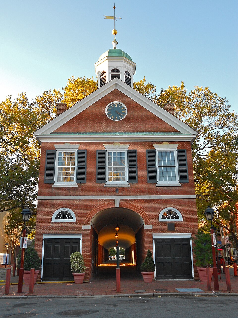Head House Square