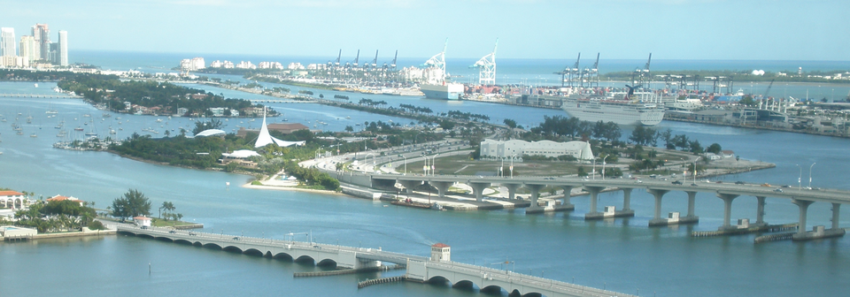 MacArthur Causeway