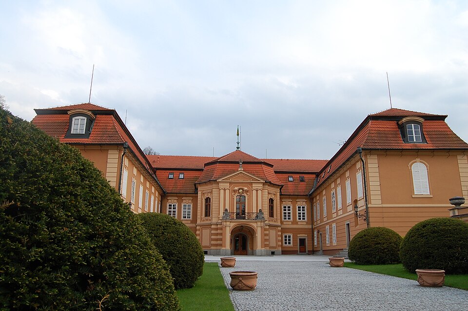 Štiřín Castle