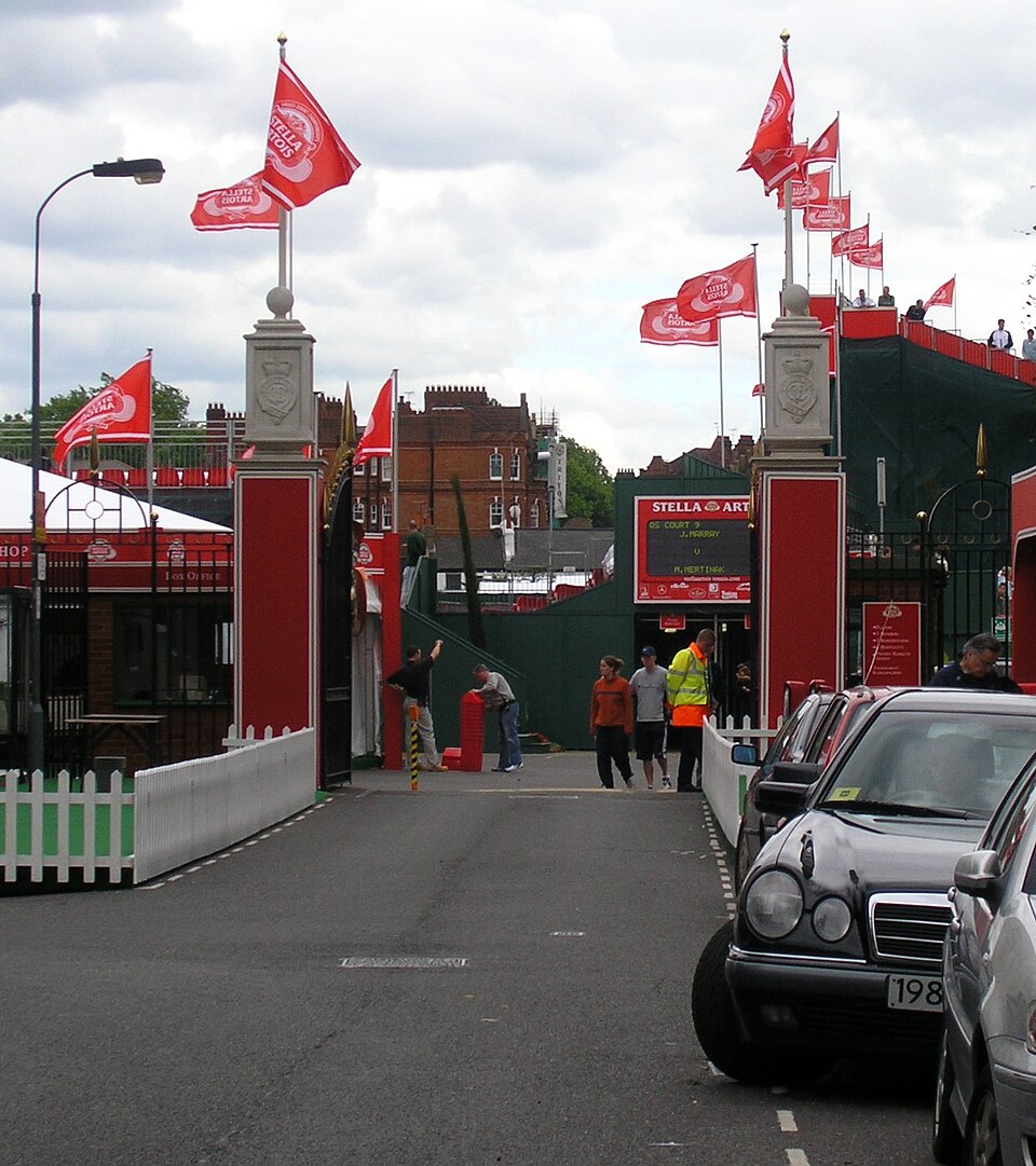 The Queen's Club