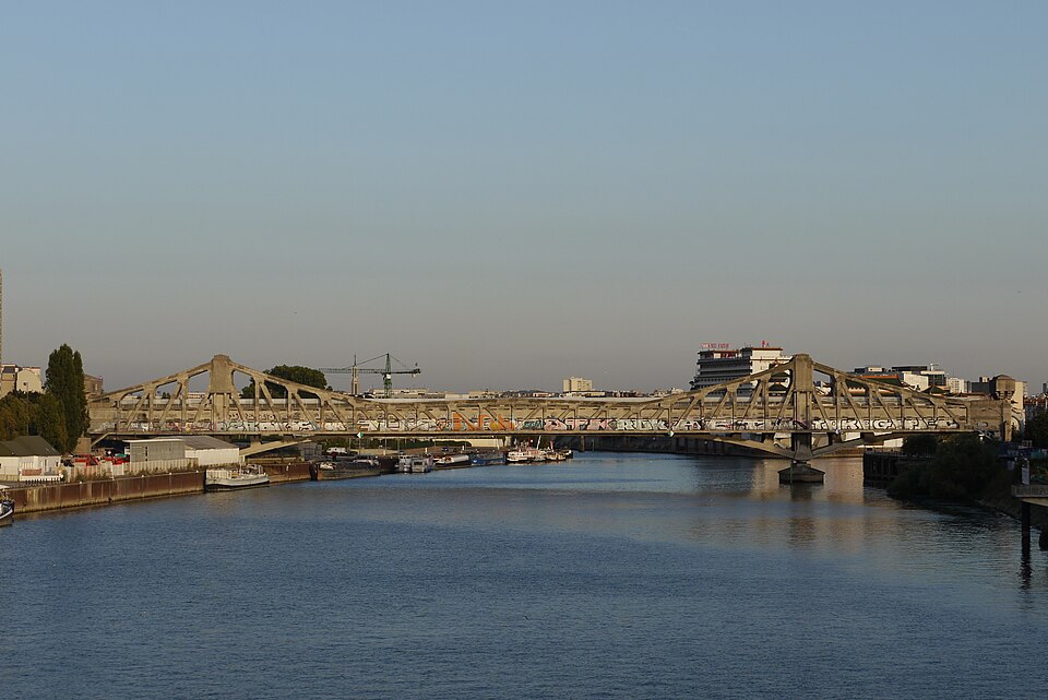 Passerelle industrielle d'Ivry-Charenton