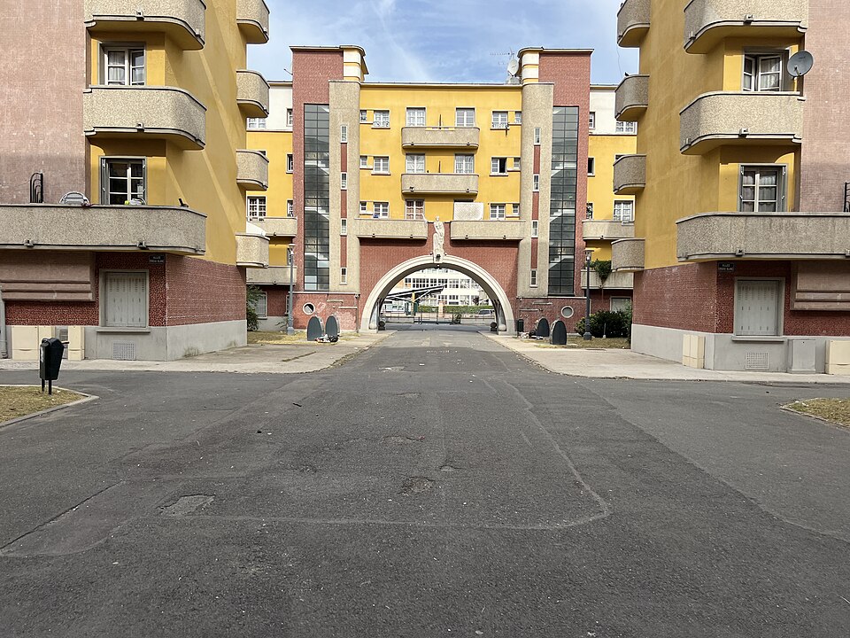 City 212 Social Housing