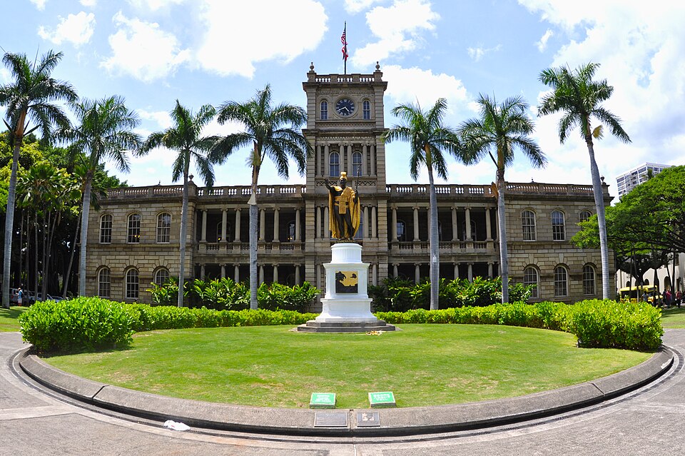 Aliiolani Hale