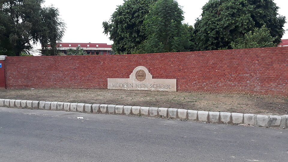 Modern High School