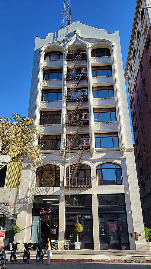 Broadway Leasehold Building