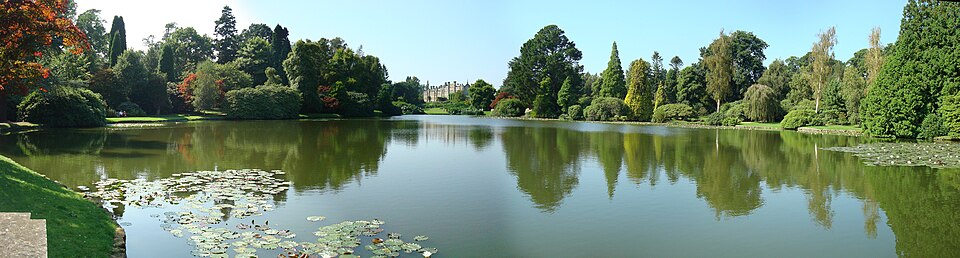 Sheffield Park Garden
