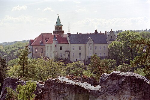 Hrubá Skála Castle