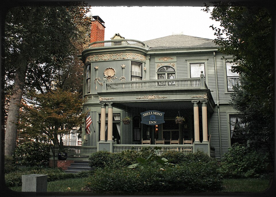 William Perrin Nicolson House