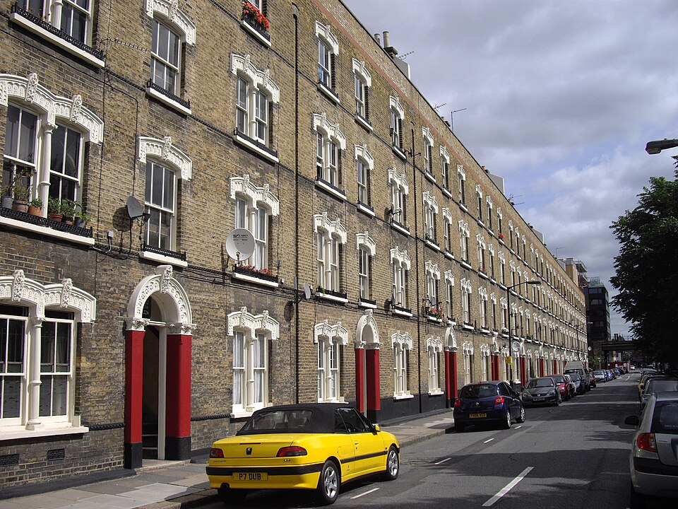 Pullens buildings