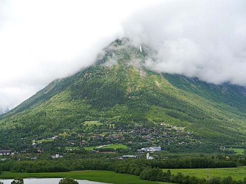 Lom Municipality