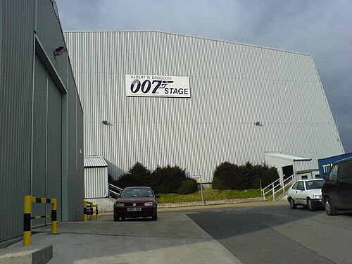 007 Stage
