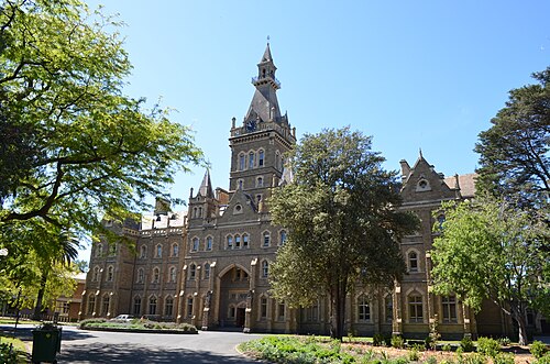 Ormond College