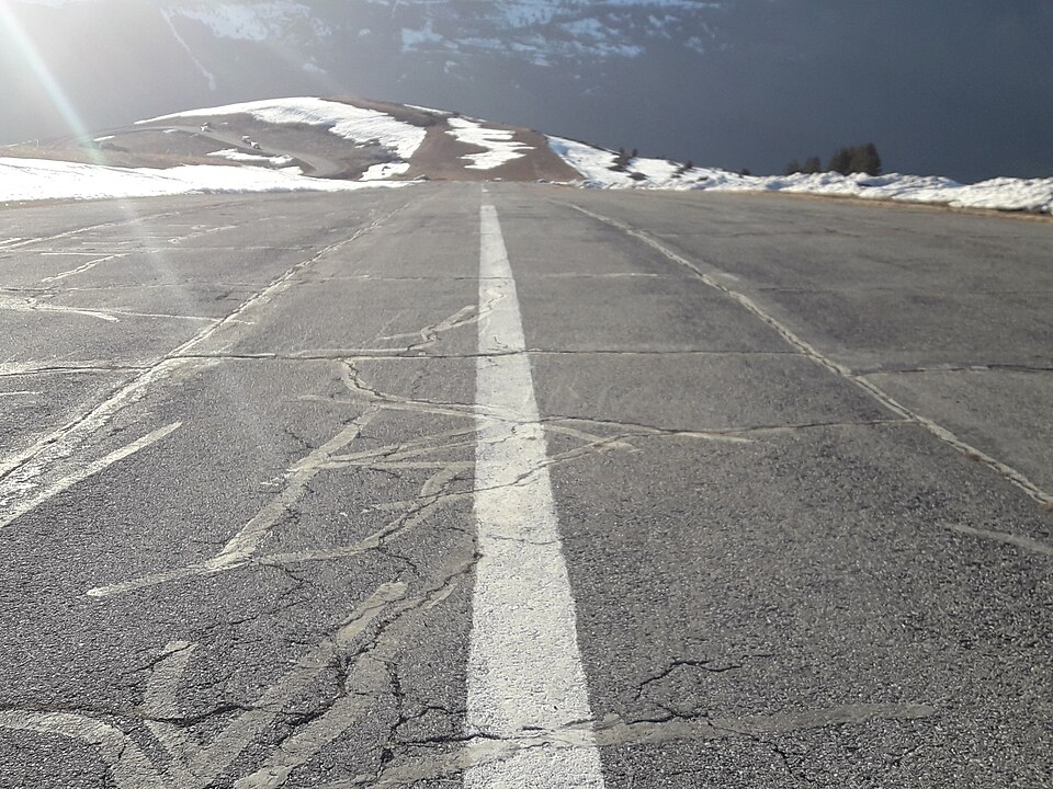 Peyresourde - Balestas Airport
