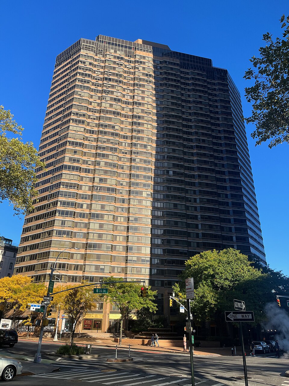 Manhattan Place