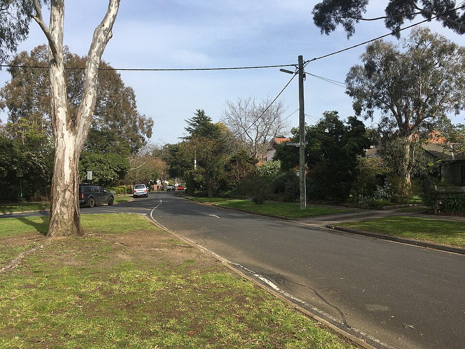 Ivanhoe East