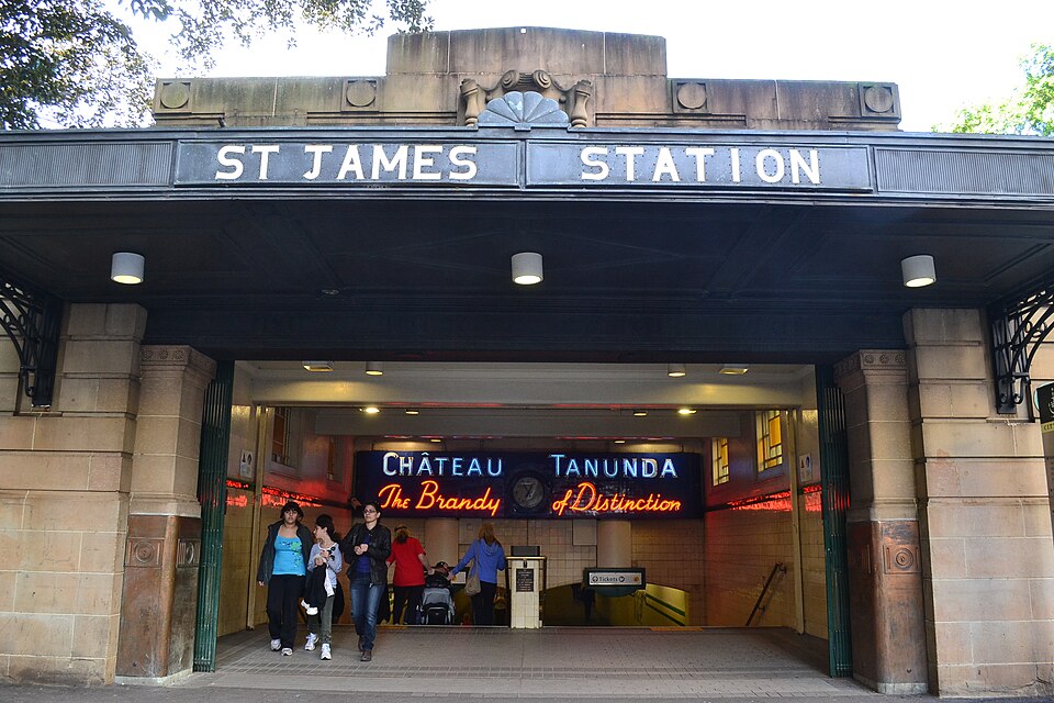 St James railway station