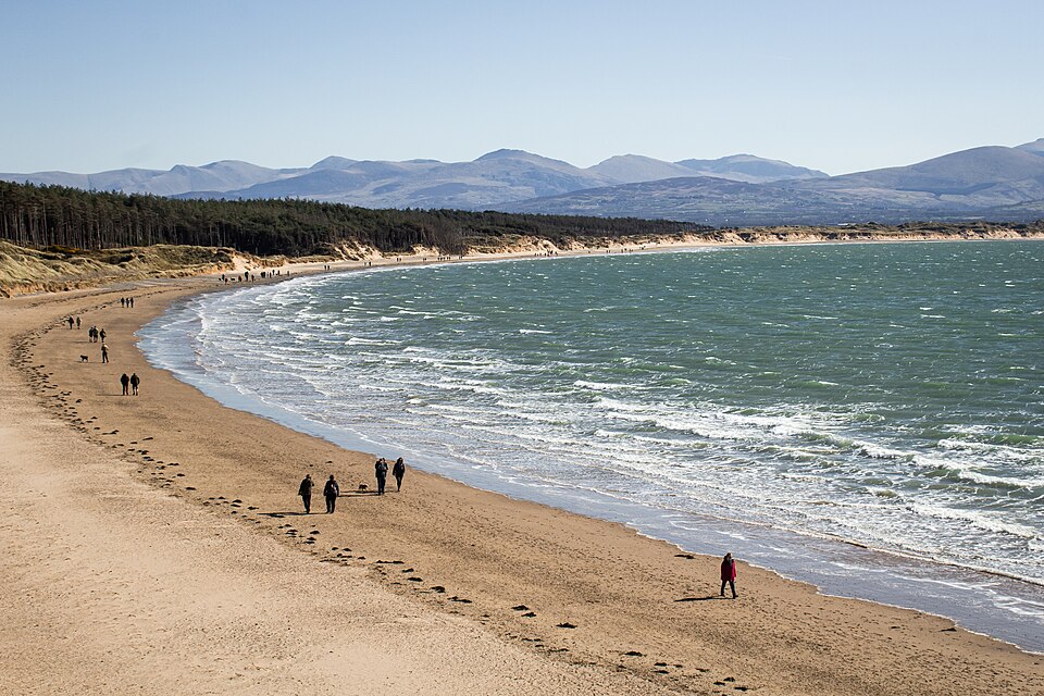 Llanddwyn Beach