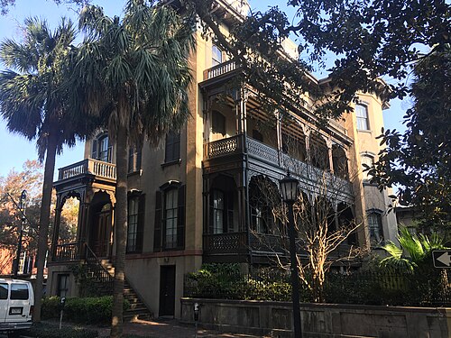 2 East Taylor Street