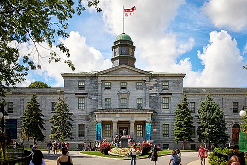 マギル大学