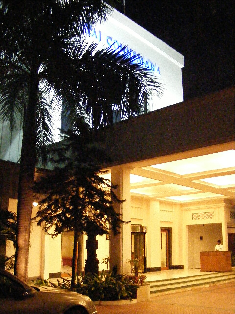 Taj Connemara
