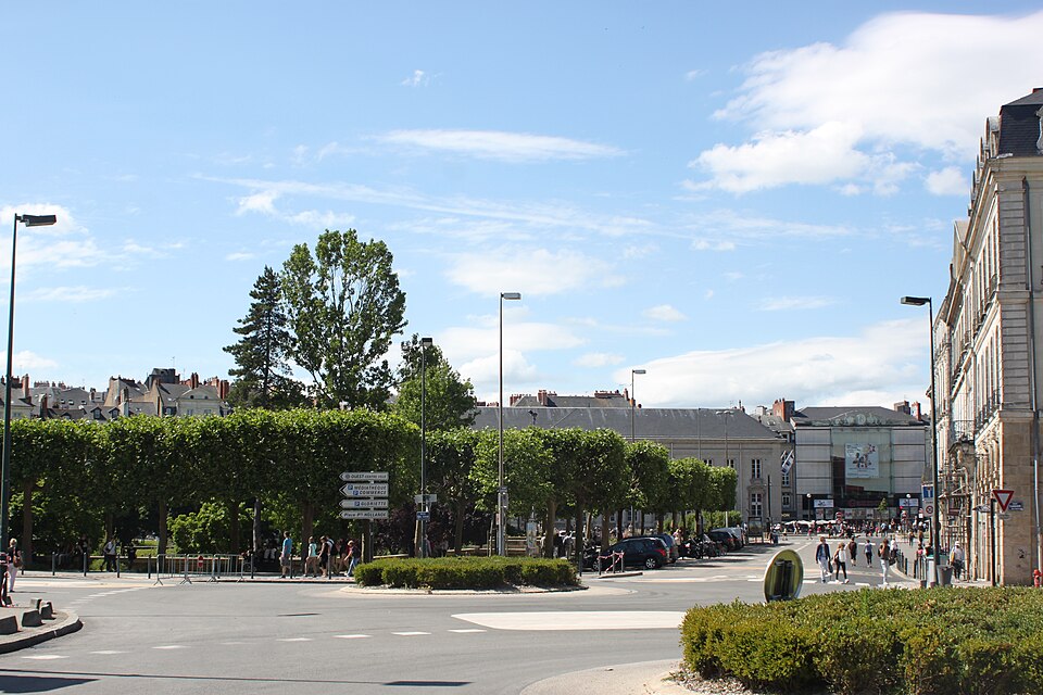 place de la Petite-Hollande
